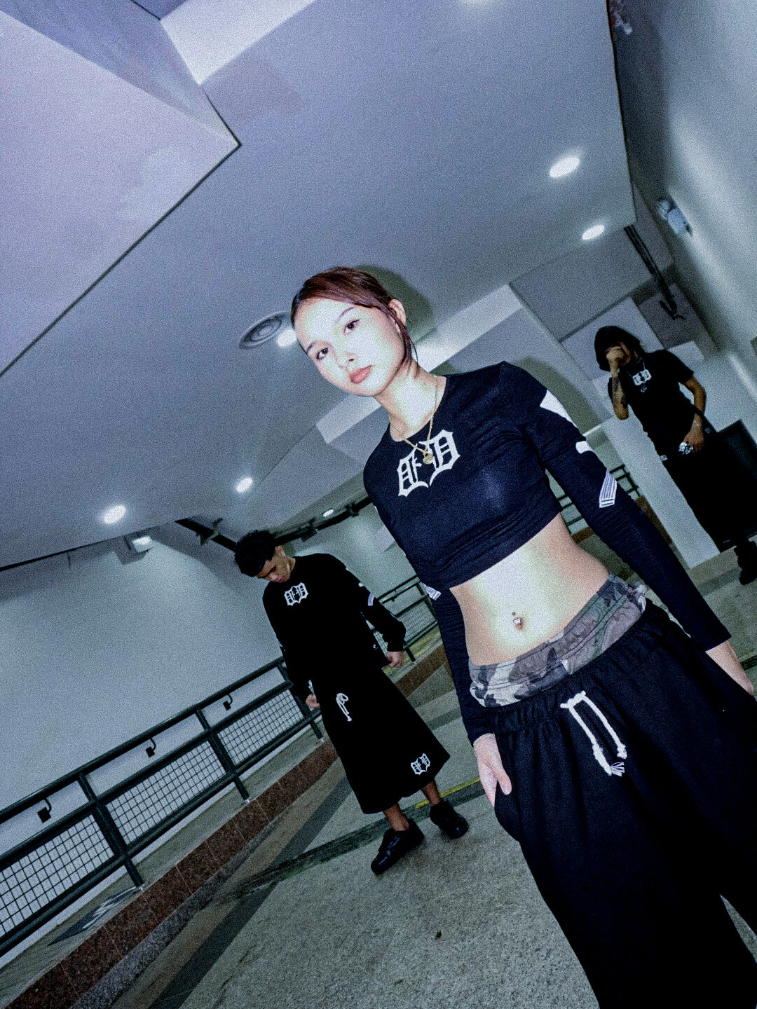 AK-47 LADIES LONGSLEEVE CROP TOP