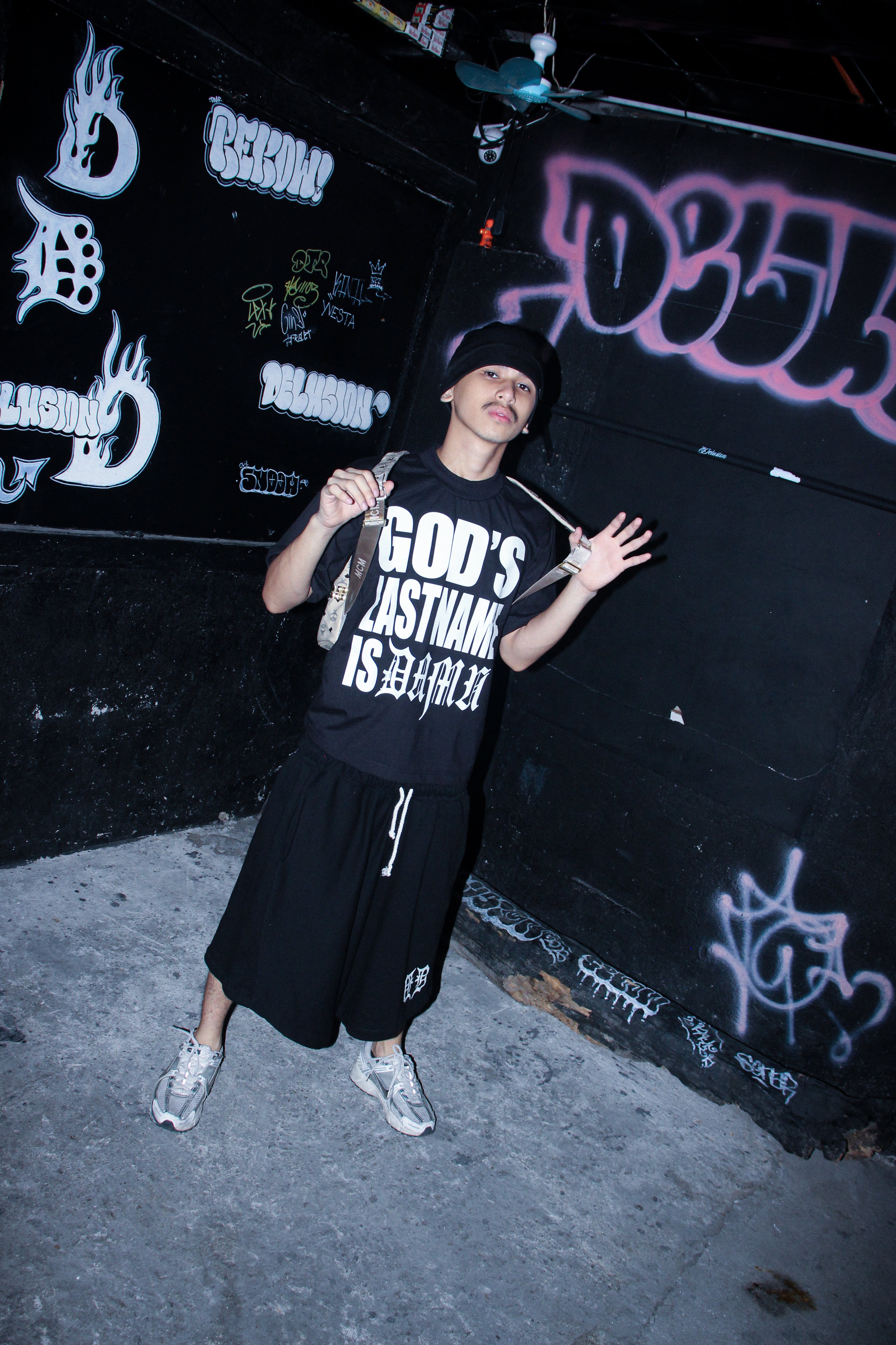 GOD DAMN TEE IN BLACK