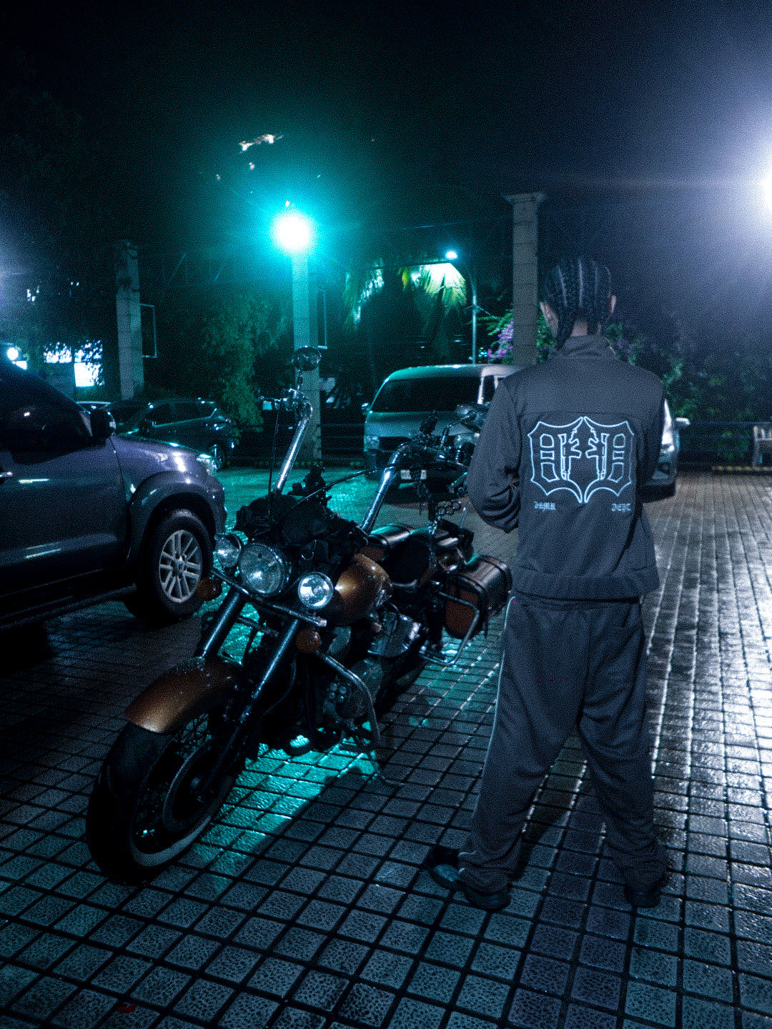 5 OF 5 TRAP RUNNER TRACKSUIT SET IN BROWN