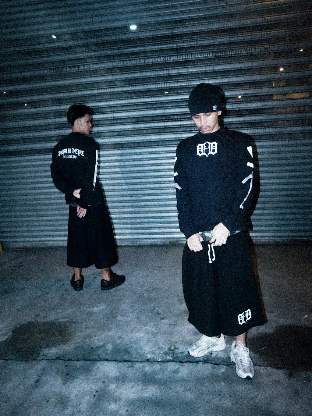 AK-47 CREWNECK LONGSLEEEVE