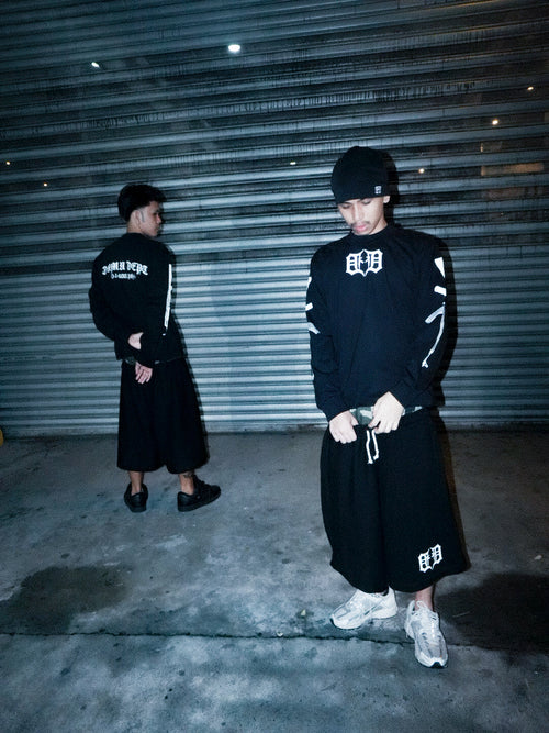AK-47 CREWNECK LONGSLEEEVE