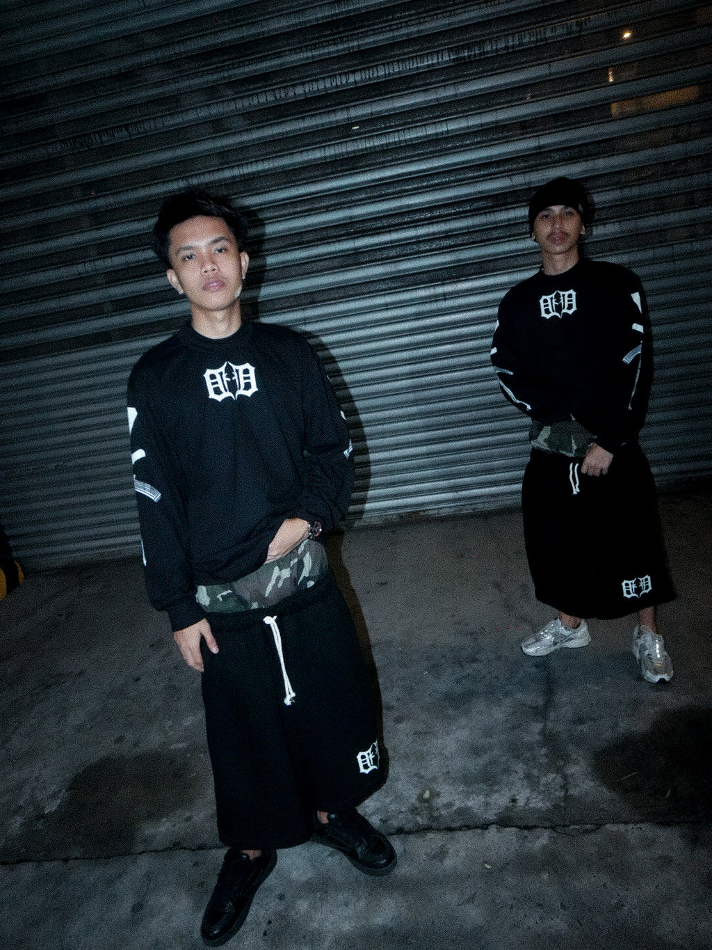 AK-47 CREWNECK LONGSLEEEVE