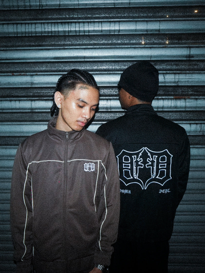 5 OF 5 TRAP RUNNER TRACKSUIT SET IN BLACK